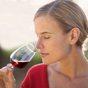 Cách giảm cân khi uống rượu vang đúng cách