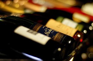 chon loai ruou vang nao cho bua tiec