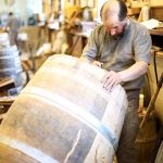 Thùng gỗ sồi ngâm rượu vang