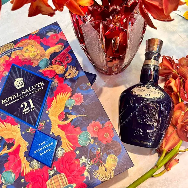 Chivas 21 Năm Hộp Quà 2026