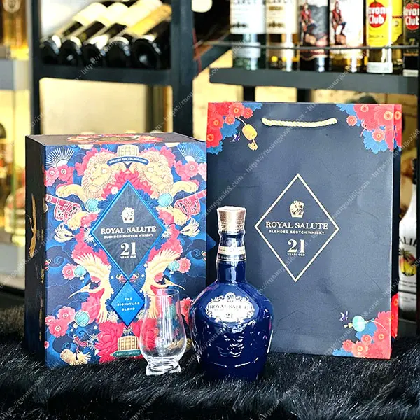 Chivas 21 Năm Hộp Quà 2026