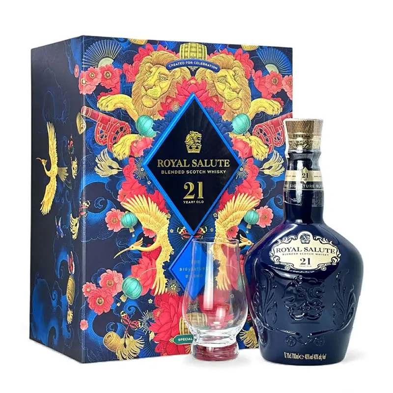 Hộp quà rượu Chivas 21 Tết 2026 sang trọng