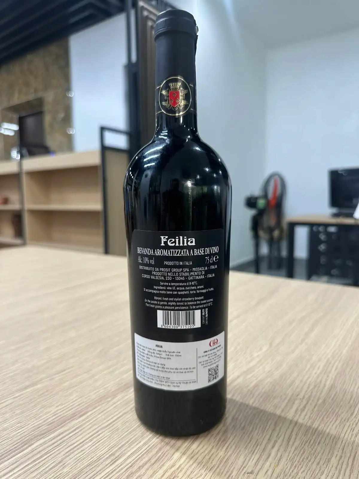 Nhãn sau chai Rượu Vang Ý Feilia Dolce Rosso